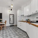 Chocimska Studio - Top Location, Tram&Shops Nearby - By Rentujemy