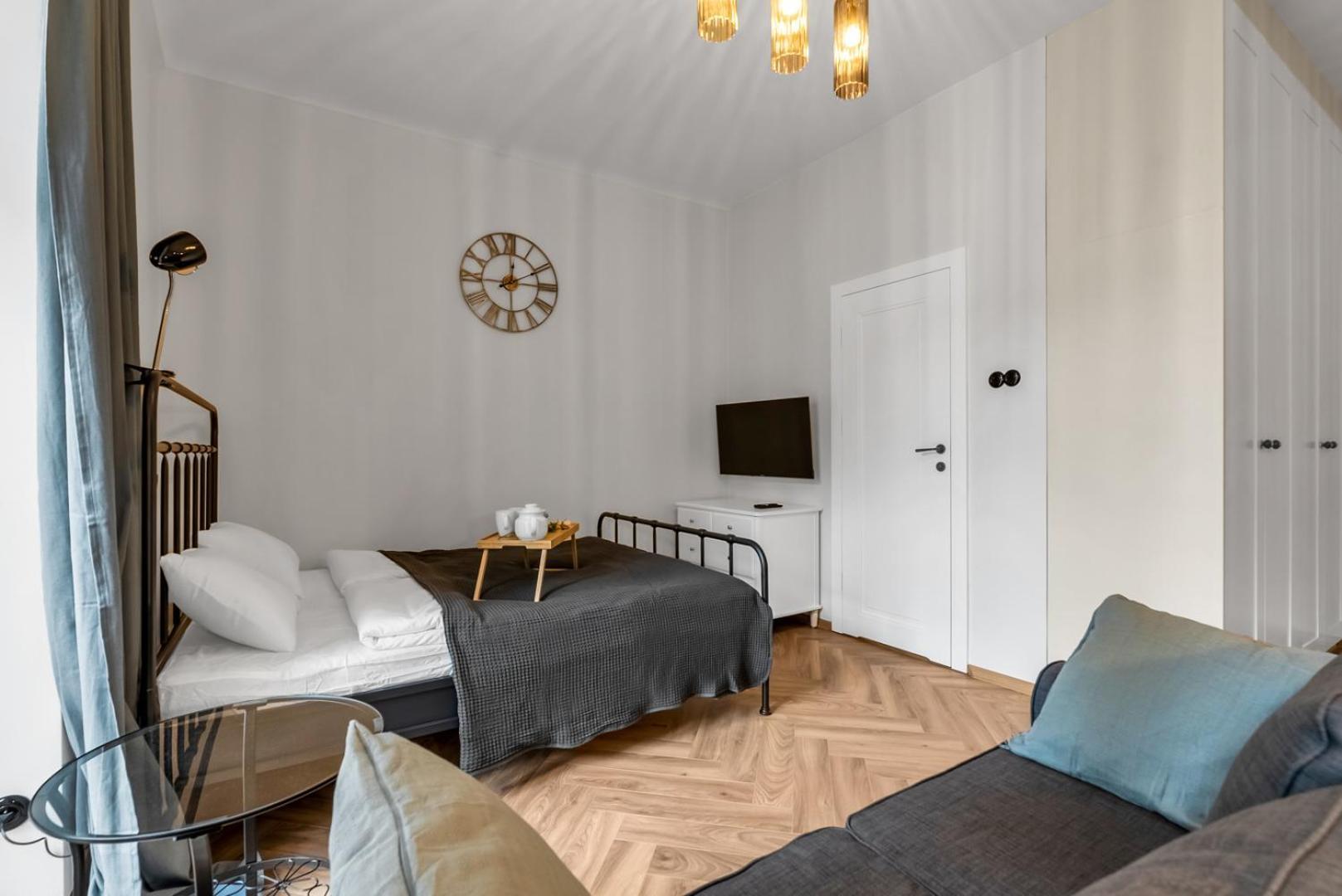 Chocimska - Location, Tram&shops Nearby - By Rentujemy Warszawa