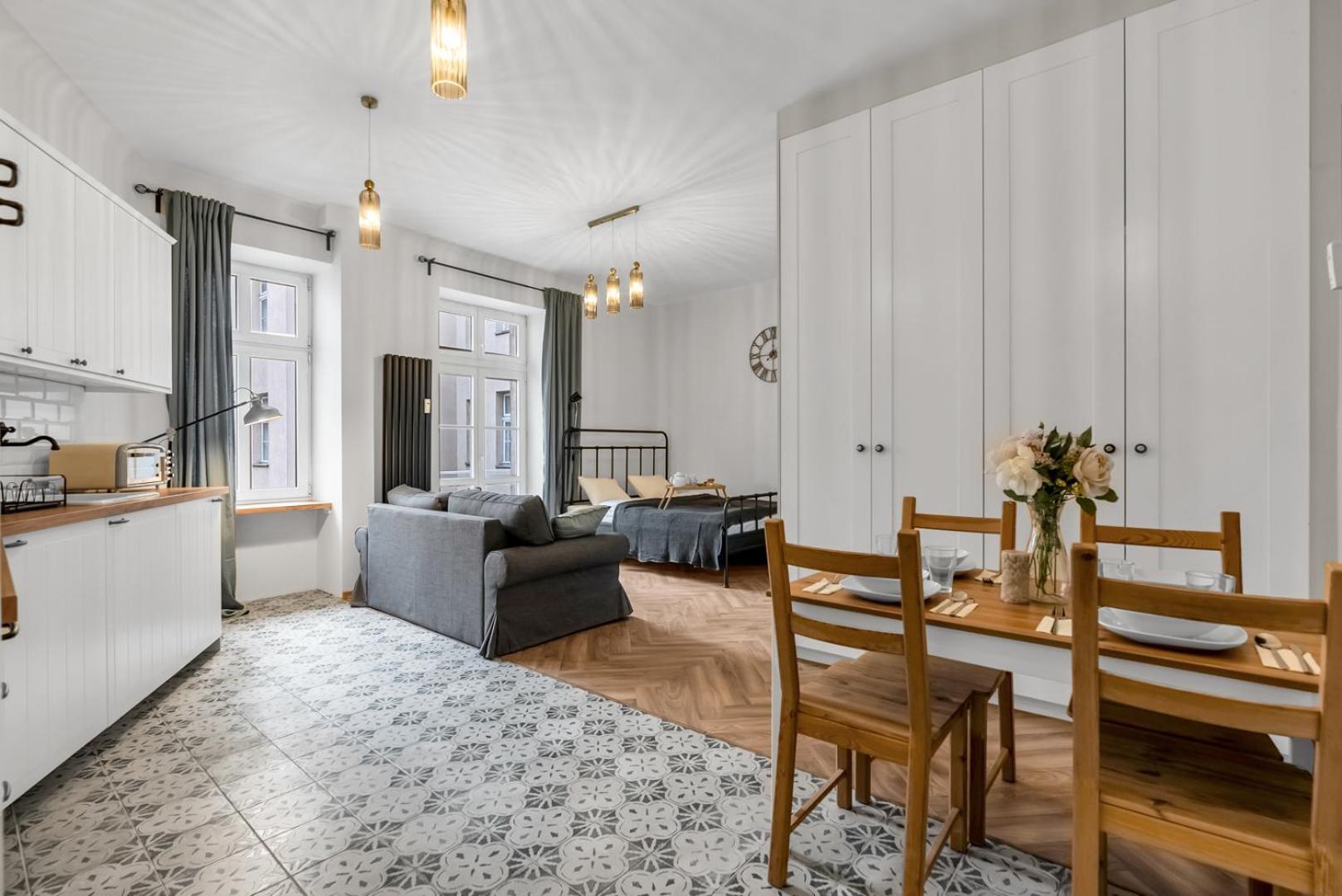 Chocimska - Location, Tram&shops Nearby - By Rentujemy Warszawa